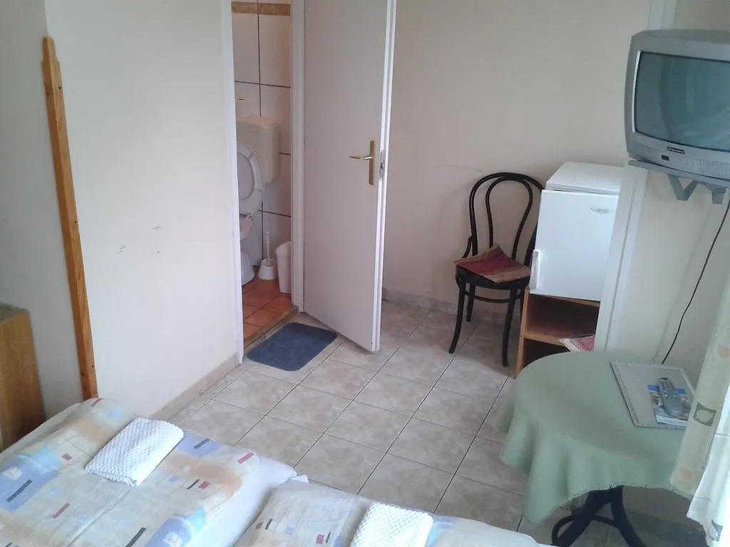 Guest house Deak Vendeghaz Apartman Hotel Hajduszoboszlo