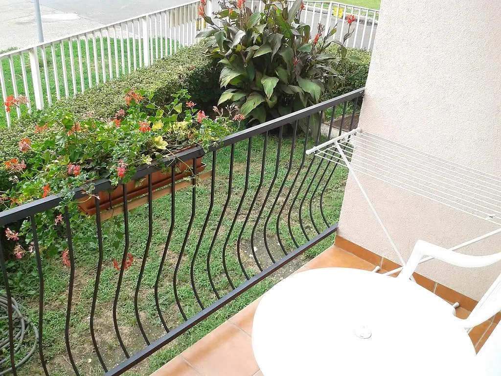 Deak Vendeghaz Apartman Hotel Hajduszoboszlo Guest house