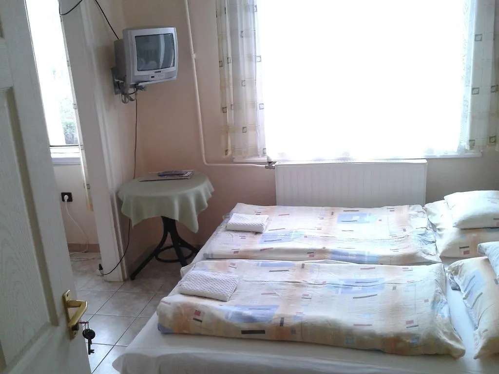 Deak Vendeghaz Apartman Hotel Hajduszoboszlo Hungary