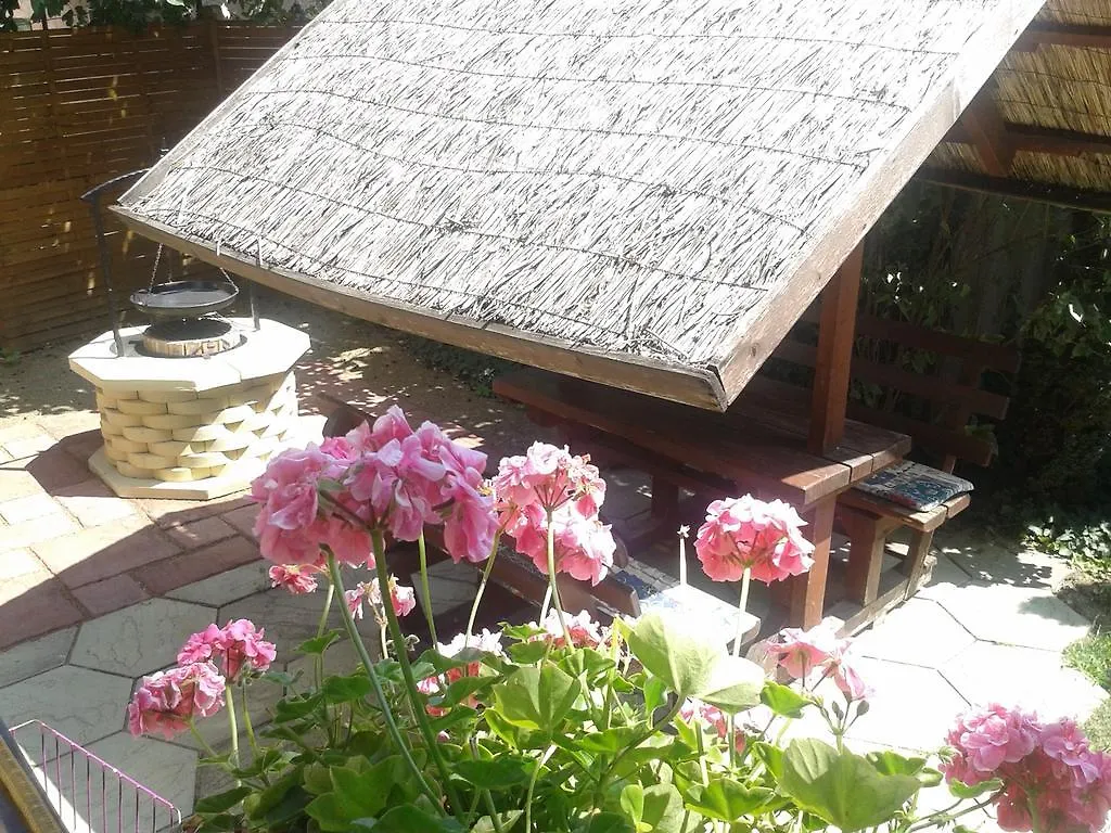 Guest house Deak Vendeghaz Apartman Hotel Hajduszoboszlo