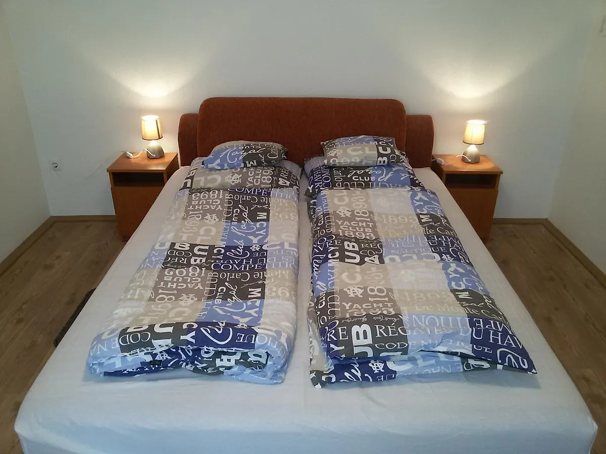 Guest house Deak Vendeghaz Apartman Hotel Hajduszoboszlo