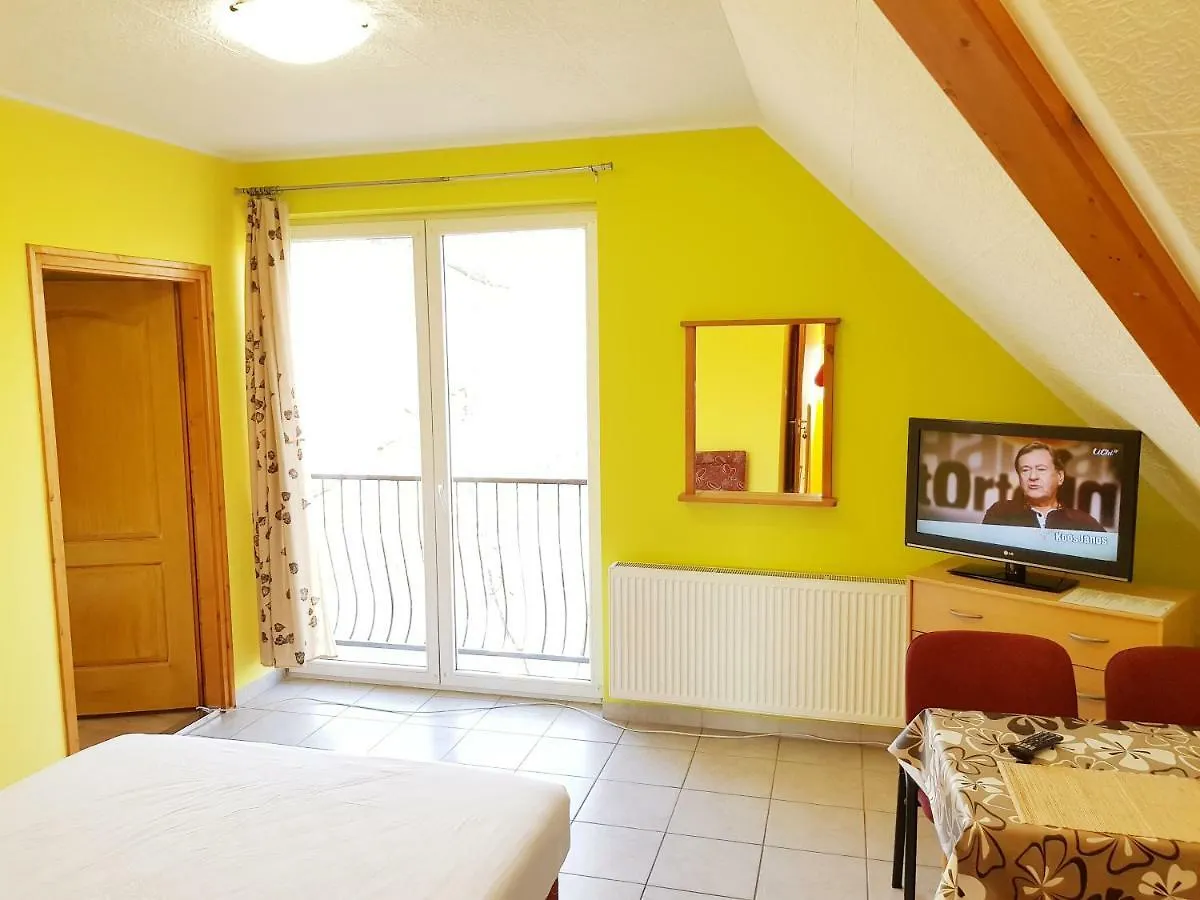 Deak Vendeghaz Apartman Hotel Hajduszoboszlo