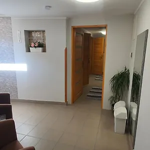  Pensjonat Koelcsey 21 Vendeghaz